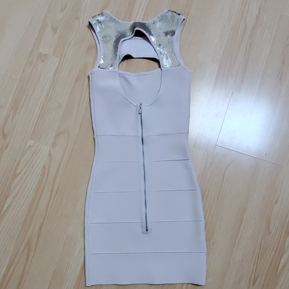BCBG sequin lilac cutout cocktail dress - Picture 2 of 4